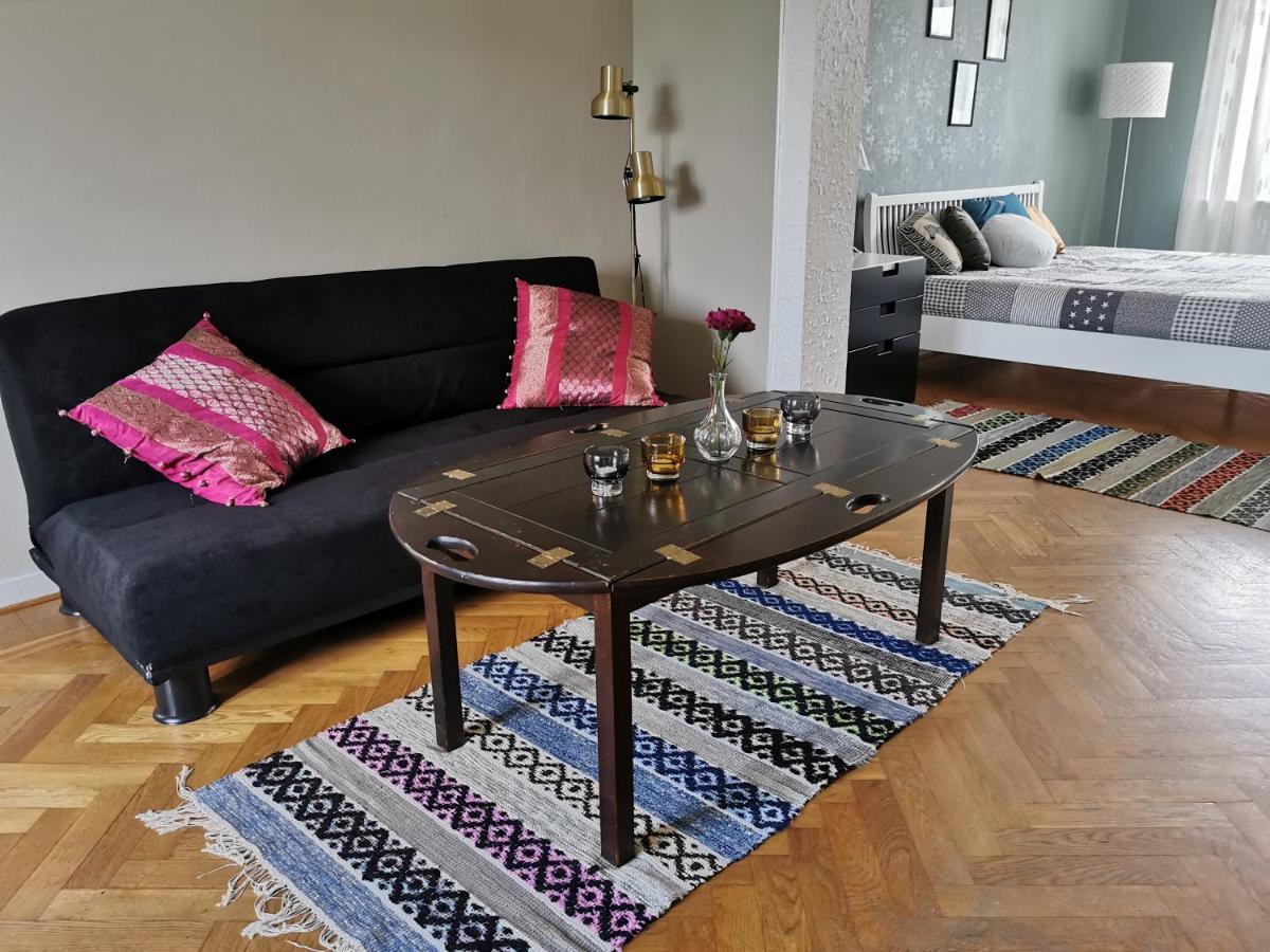 Appartement Gamla Skolan Rum & Oevernattning I Spjutstorp Extérieur photo