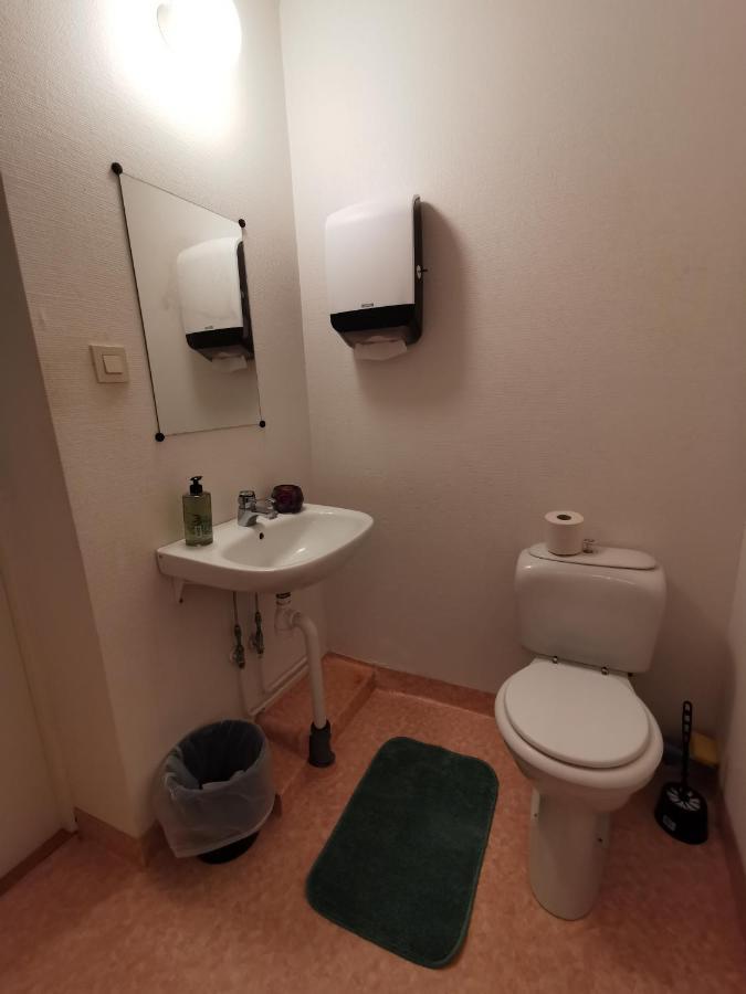 Appartement Gamla Skolan Rum & Oevernattning I Spjutstorp Extérieur photo