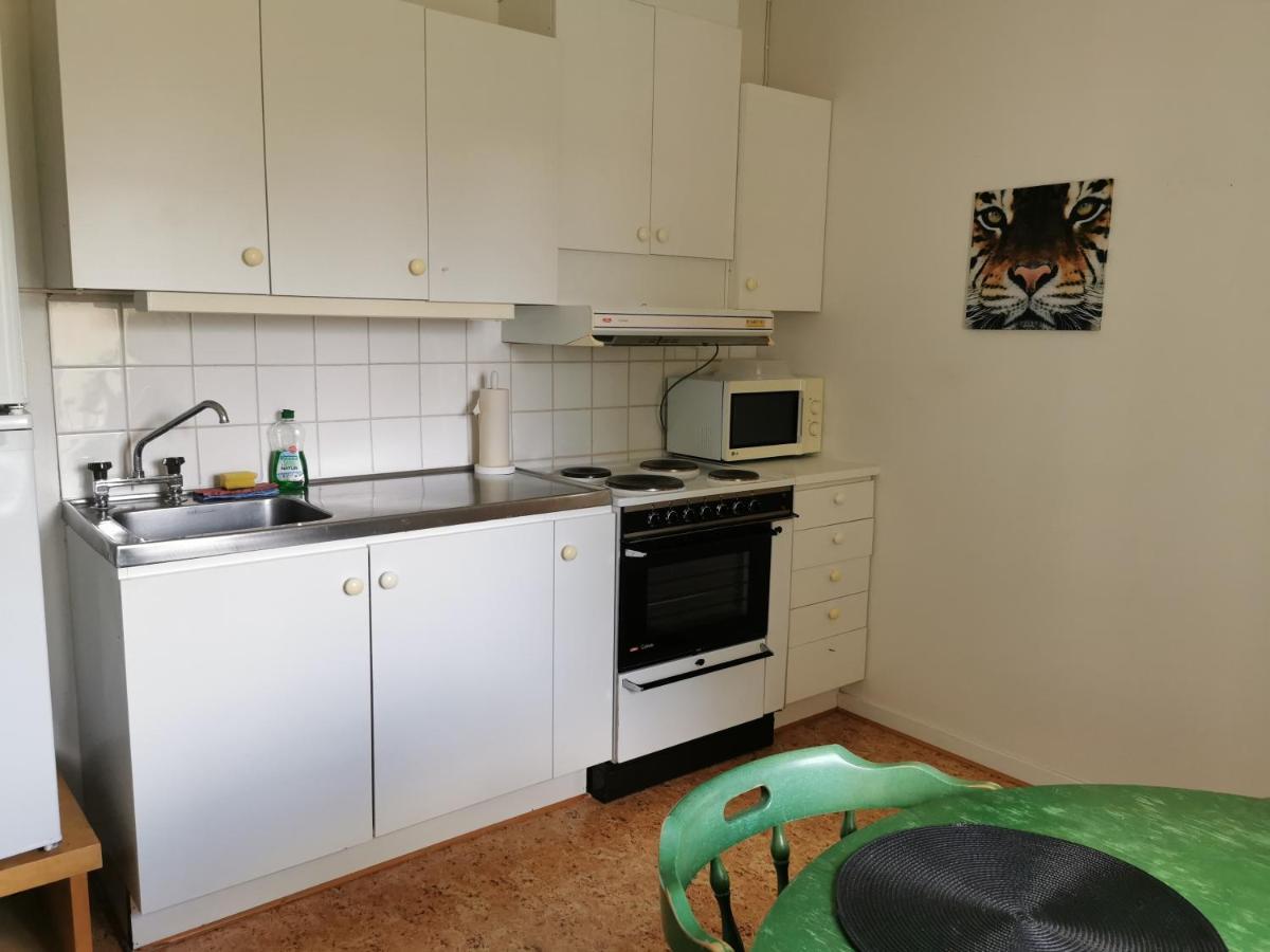 Appartement Gamla Skolan Rum & Oevernattning I Spjutstorp Extérieur photo